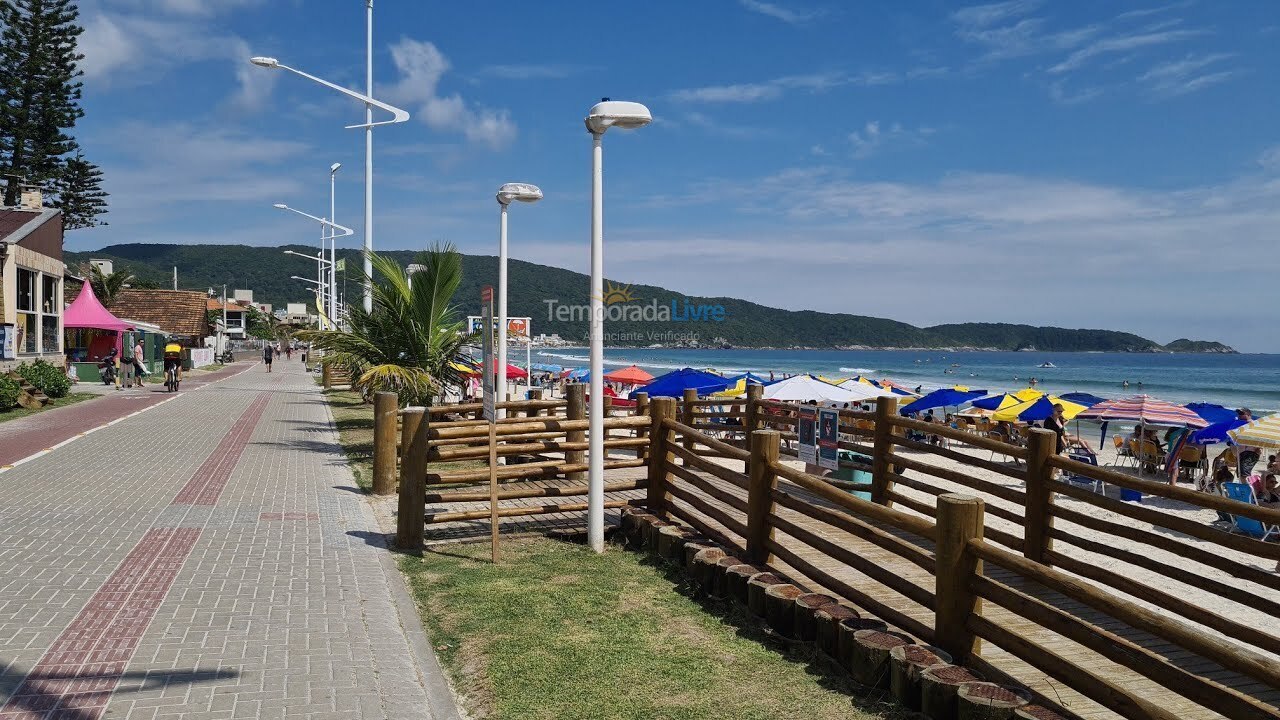 Apartamento para aluguel de temporada em Bombinhas (Praia de Bombas)