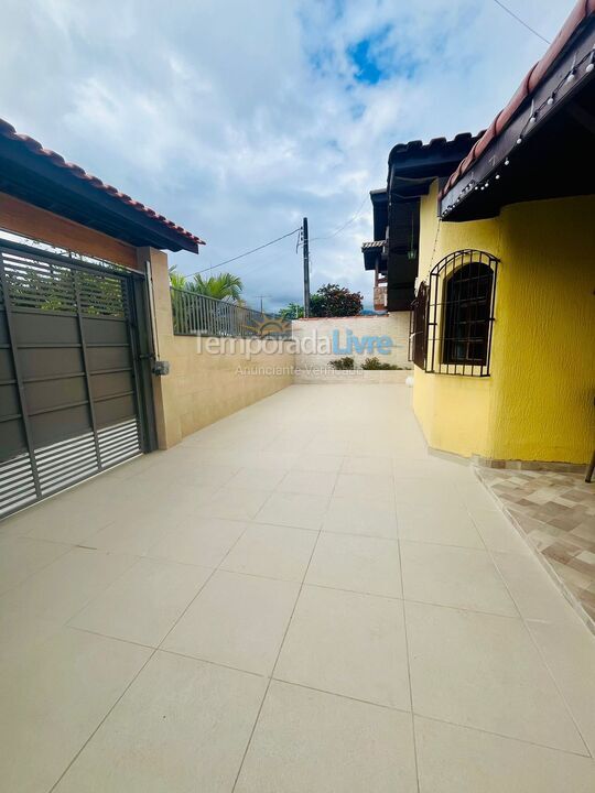 Casa para alquiler de vacaciones em Caraguatatuba (Indaiá)