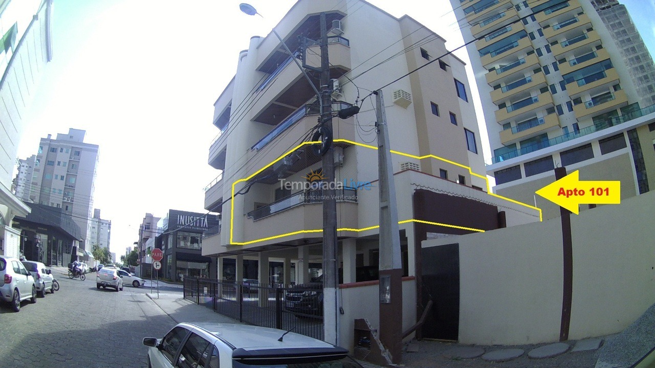 Apartamento para aluguel de temporada em Itapema (Meia Praia)