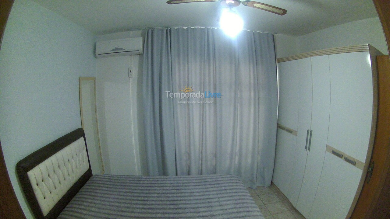 Apartamento para aluguel de temporada em Itapema (Meia Praia)