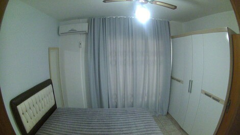 Apto Simples 02 Quartos p/ 06 pessoas Itapema SC