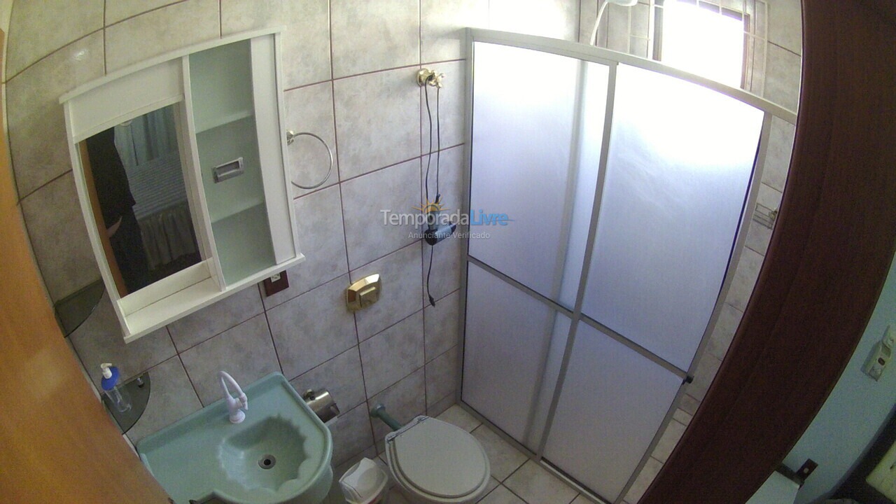 Apartamento para aluguel de temporada em Itapema (Meia Praia)