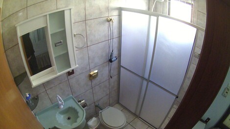 Apto Simples 02 Quartos p/ 06 pessoas Itapema SC