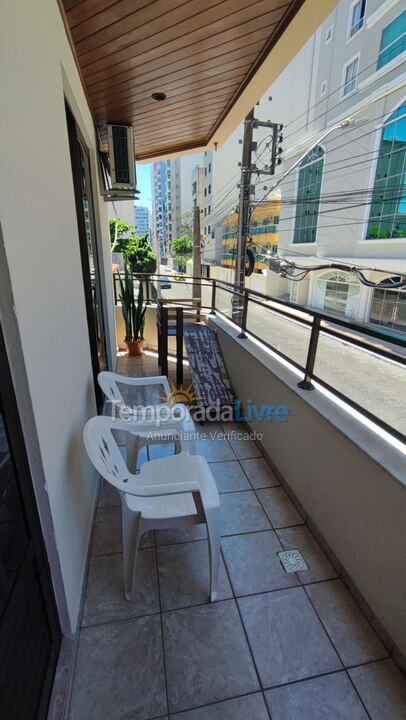 Apartamento para aluguel de temporada em Itapema (Meia Praia)