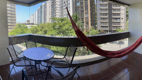 Apartamento para alugar em Guarujá - Pitangueiras