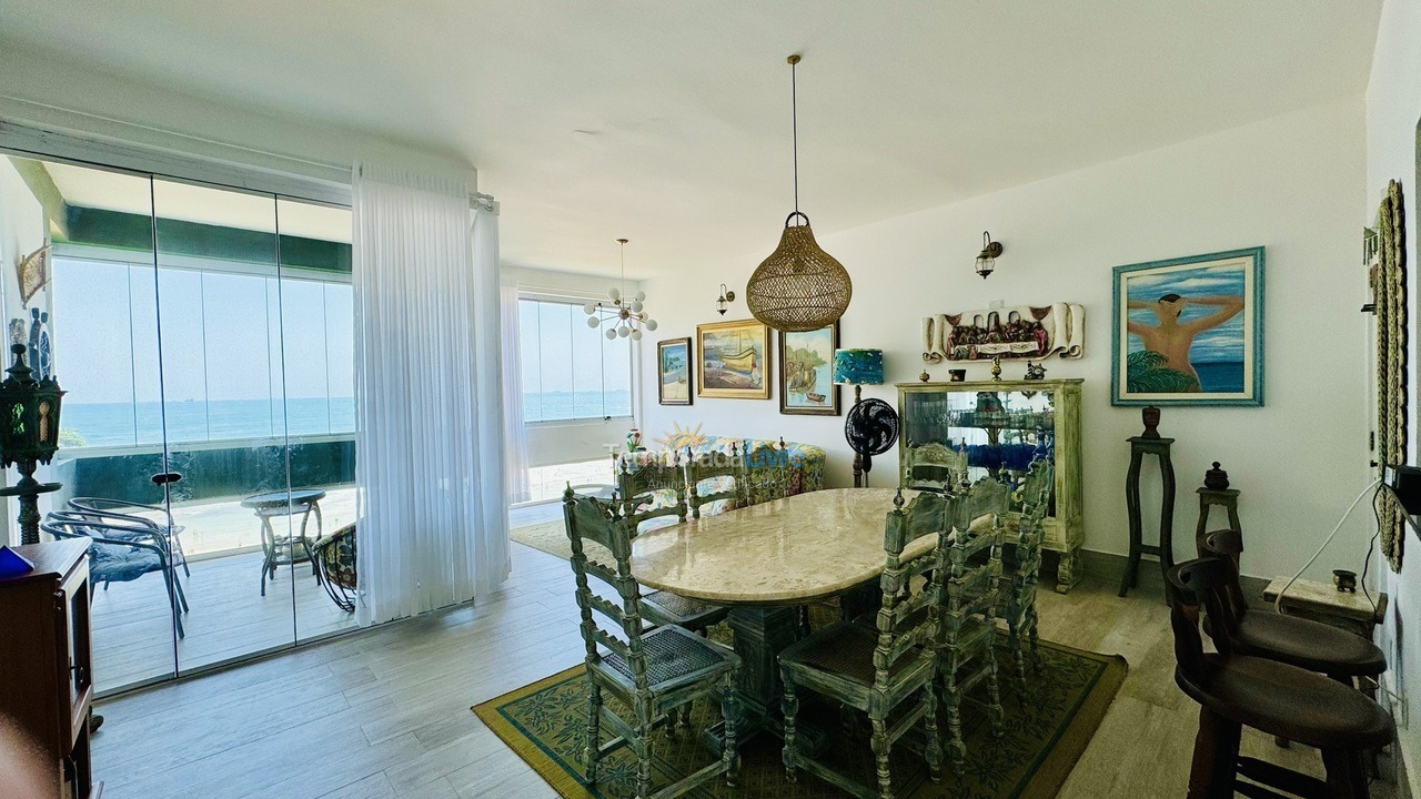 Apartamento para aluguel de temporada em Guarujá (Pitangueiras)