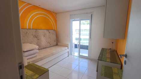 Apartamento Riviera com Vista para o Mar