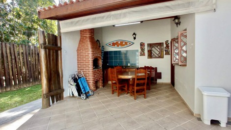 RESIDENCIAL JUQUEHY - Condomínio Fechado - 3 DORM