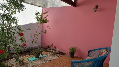 Jardim lateral 