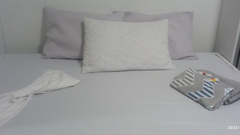 Apartamento na Guilhermina PG 50 metros pé na areia