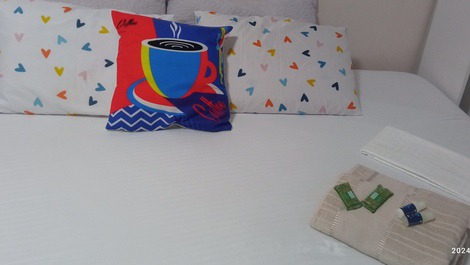 Apartamento na Guilhermina PG 50 metros pé na areia