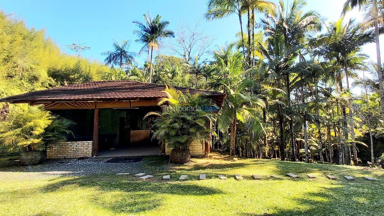 Chácara / sítio para aluguel de temporada em Gaspar (Belchior Alto)