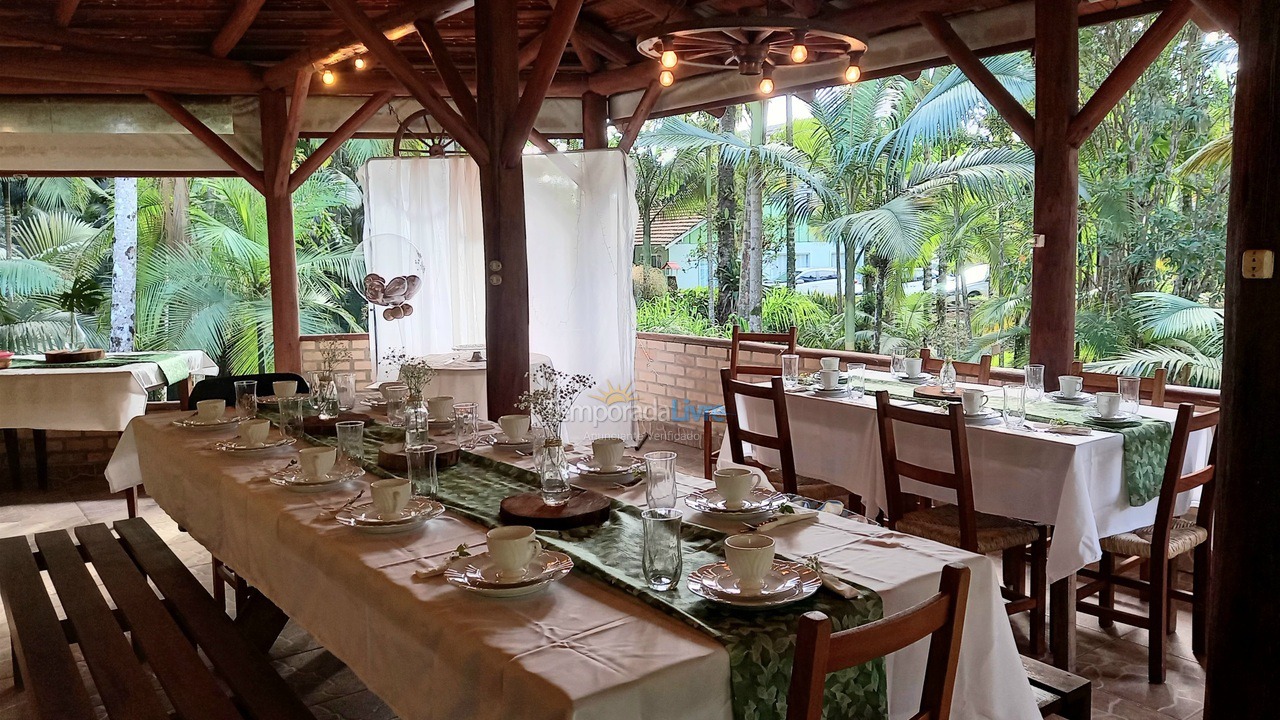 Chácara / sítio para aluguel de temporada em Gaspar (Belchior Alto)