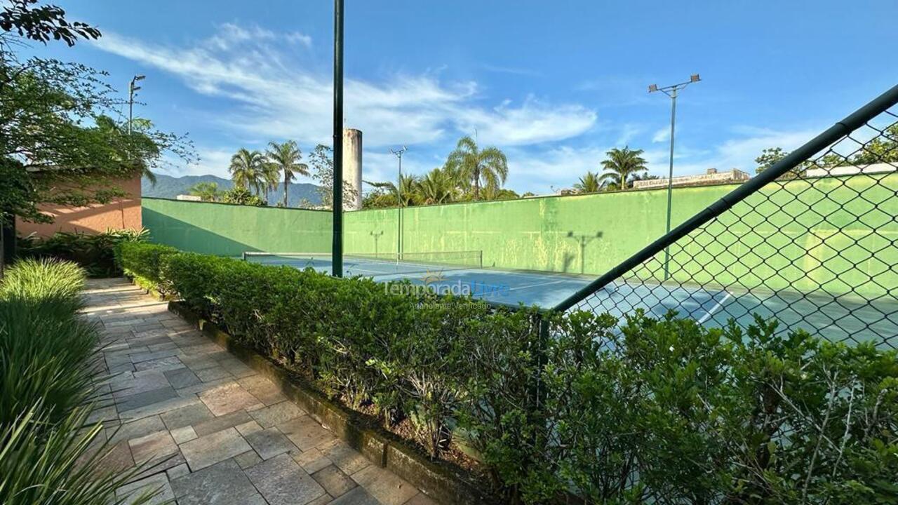 Casa para alquiler de vacaciones em São Sebastião (Praia da Baleia)