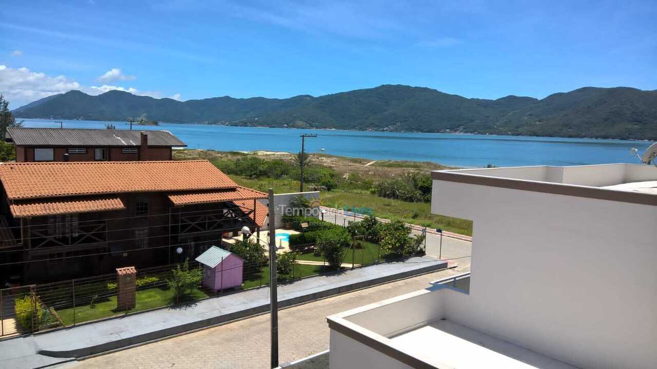 Casa para alquiler de vacaciones em Palhoça (Praia do Sonho)