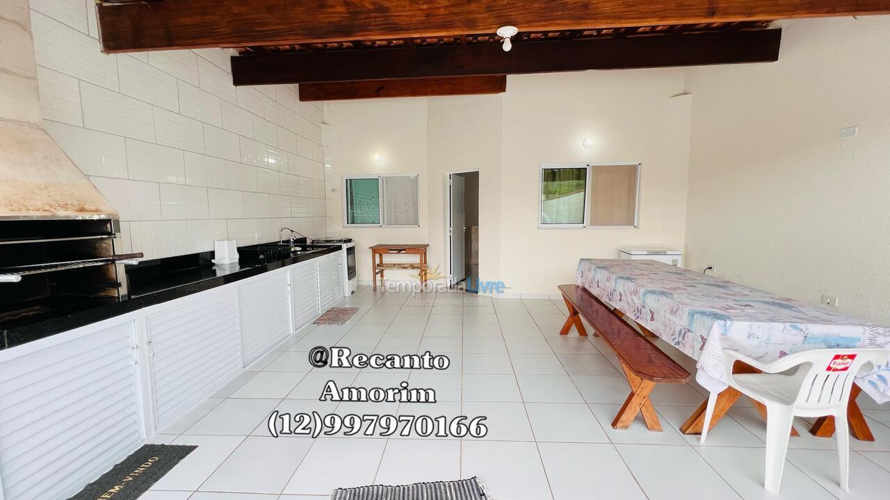 Casa para aluguel de temporada em Ubatuba (Maranduba)