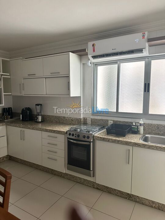 Apartamento para alquiler de vacaciones em Balneário Camboriú (Praia Central)