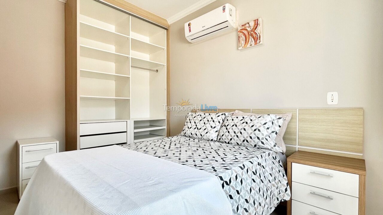 Apartamento para aluguel de temporada em Bombinhas (Praia de Bombas)