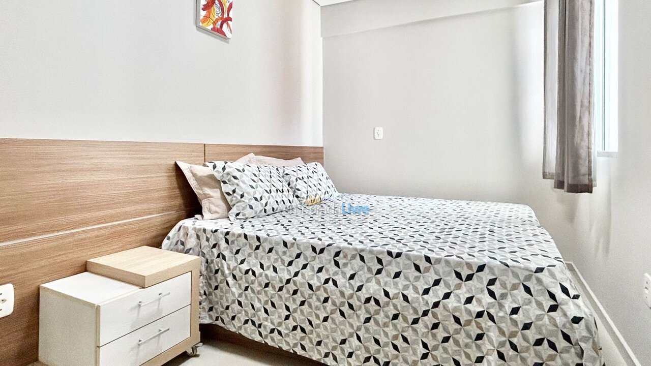 Apartamento para aluguel de temporada em Bombinhas (Praia de Bombas)