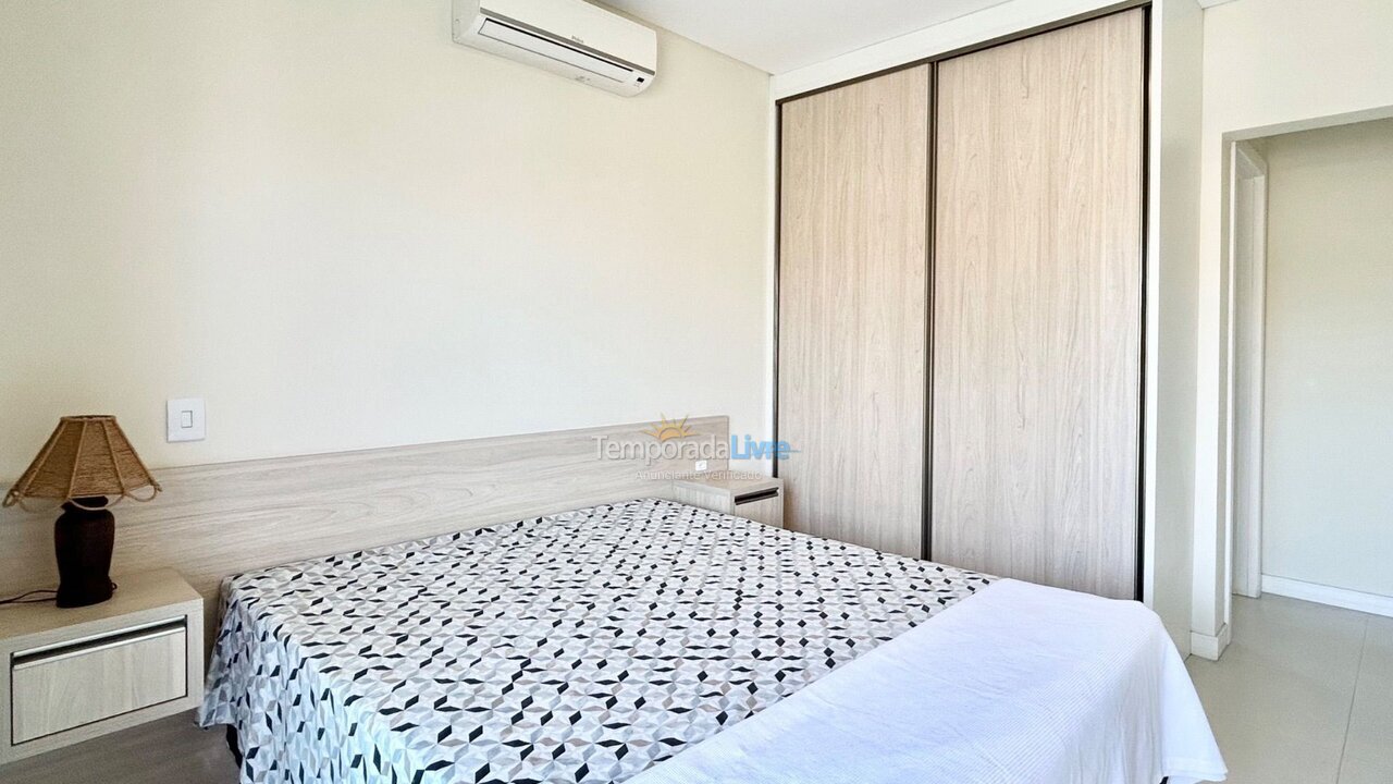 Apartamento para alquiler de vacaciones em Bombinhas (Praia de Bombas)