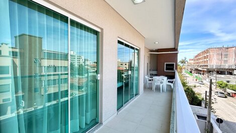 049 - Hermoso apartamento de 02 habitaciones en el centro de Bombas