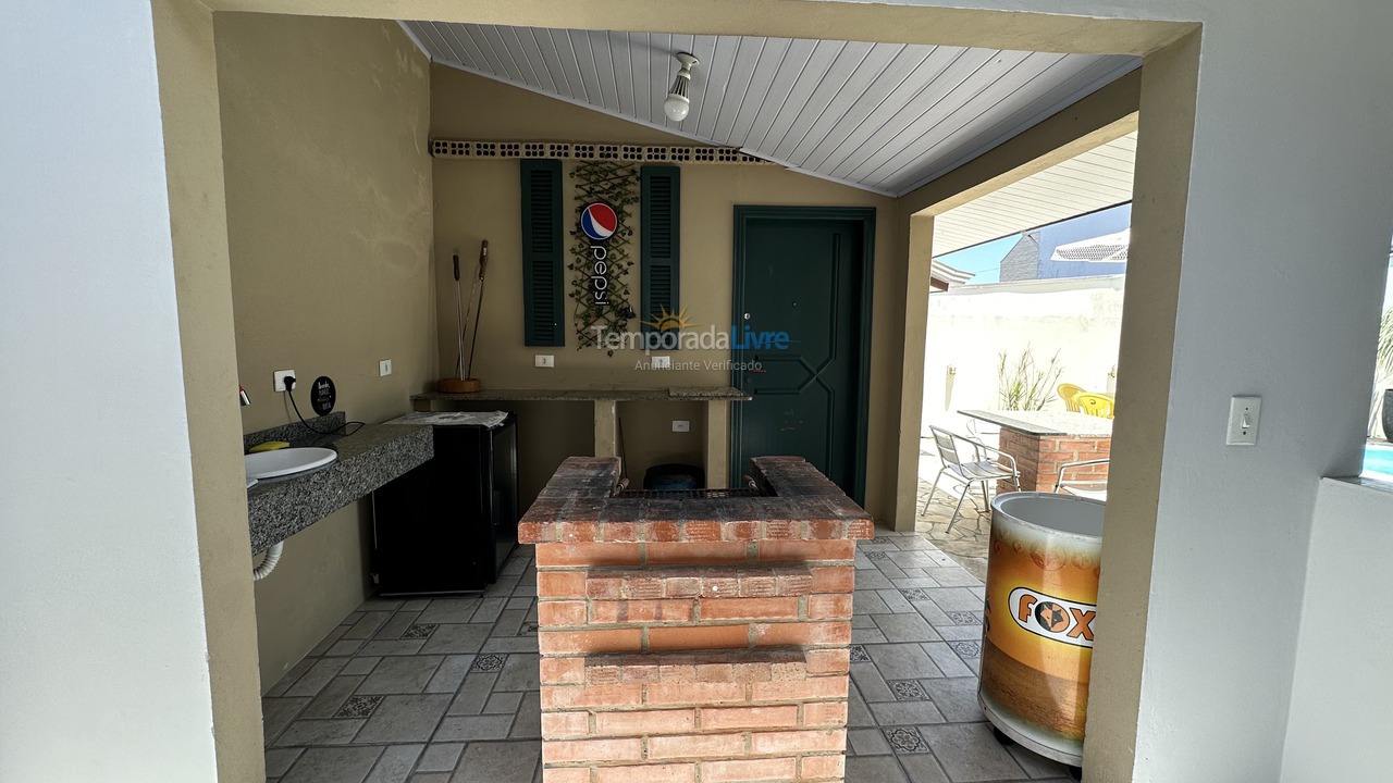 Casa para aluguel de temporada em Pontal do Paraná (Ipanema)