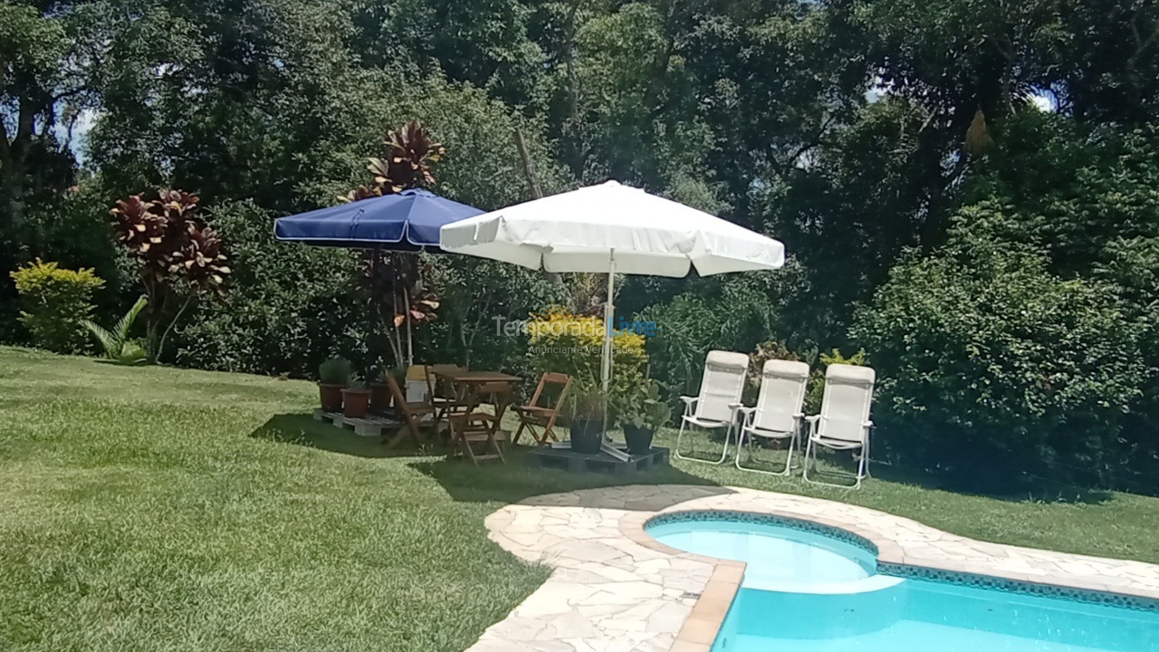 Casa para aluguel de temporada em São Roque (Canguera)