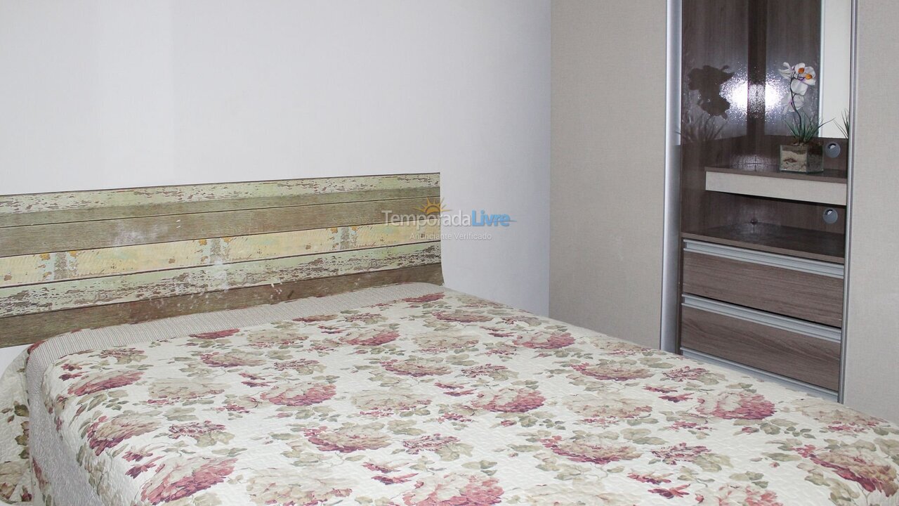 Apartamento para aluguel de temporada em Praia Grande (Vila Mirim)