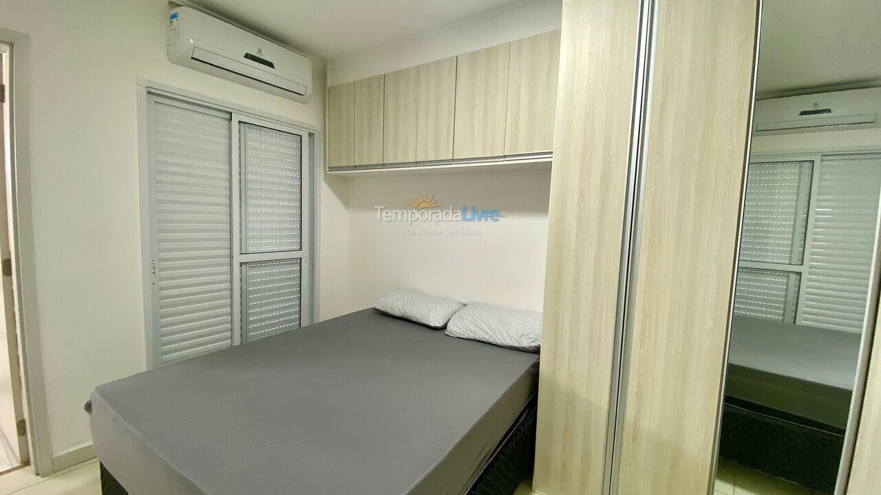 Apartment for vacation rental in Praia Grande (Aviação)