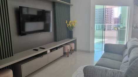 BEAUTIFUL APARTMENT WITH 3 SUITES, 4 AIR CONDITIONING AND 2 GARAGE SPACES FOR A TRUCK.