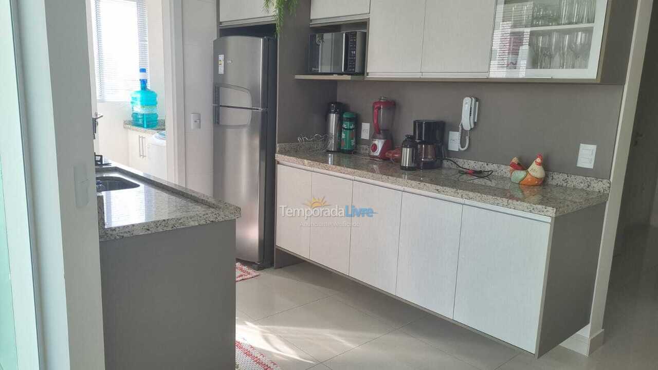 Apartment for vacation rental in Itapema (Meia Praia)