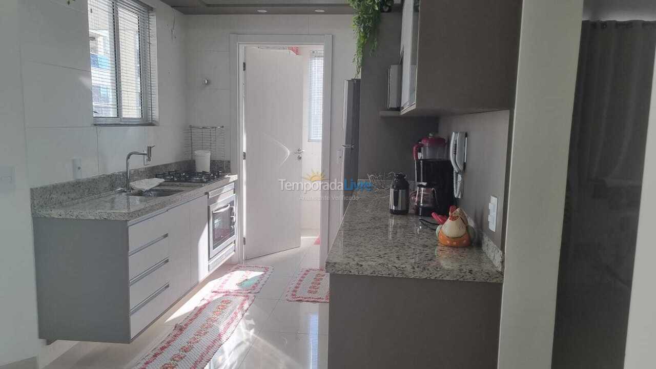 Apartment for vacation rental in Itapema (Meia Praia)