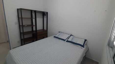 Segundo quarto com ar condicionado. cama queem pode  se dividir em 2 de solteiro se precisar. 