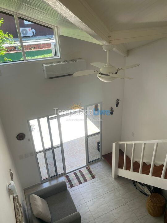 Casa para aluguel de temporada em São Sebastião (Maresias)