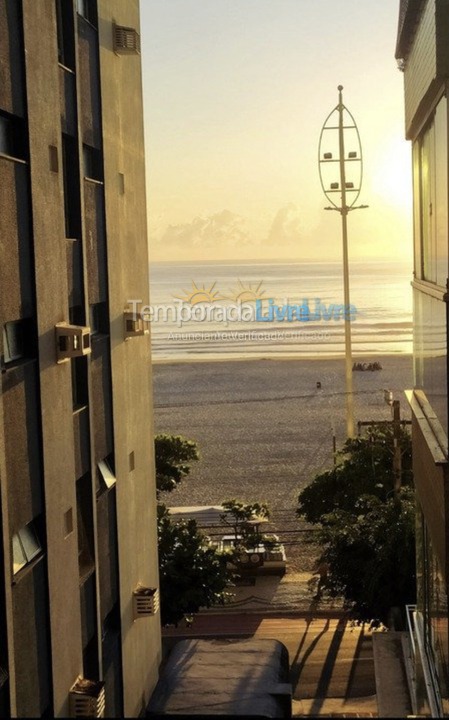 Apartamento para aluguel de temporada em Balneário Camboriú (Praia Central)