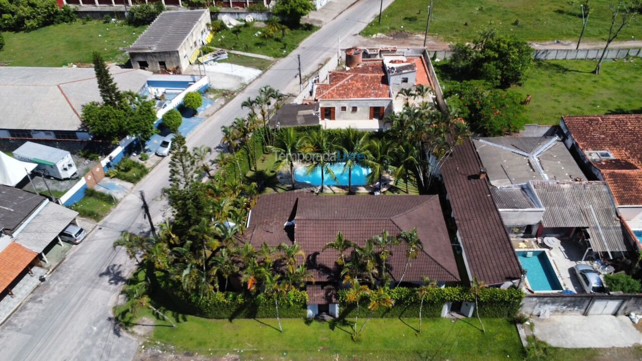Casa para aluguel de temporada em Guarujá (Praia do Pernambuco)