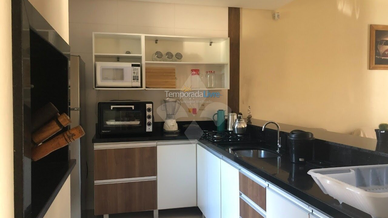 Casa para aluguel de temporada em Garopaba (Praia da Ferrugem)