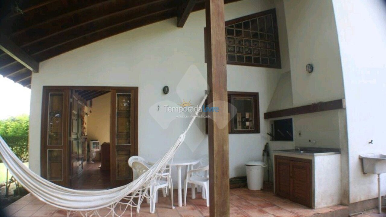 Casa para aluguel de temporada em Garopaba (Praia da Ferrugem)