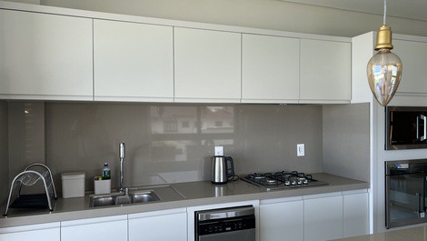 NEW SEASIDE APARTMENT 3 SUITES!