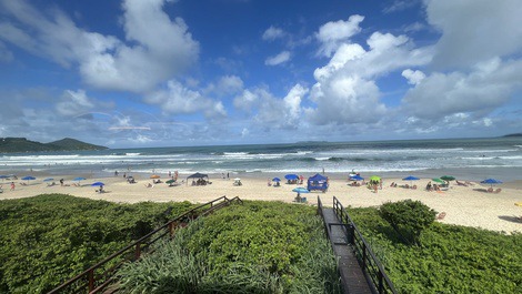 NEW SEASIDE APARTMENT 3 SUITES!