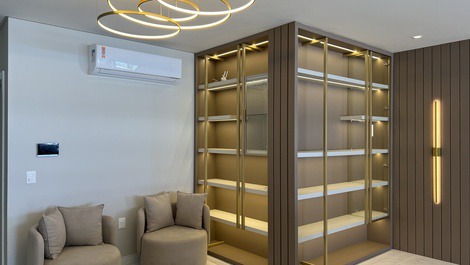 NEW SEASIDE APARTMENT 3 SUITES!