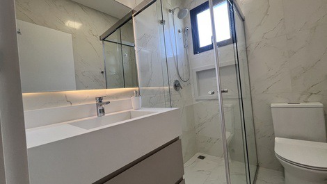 NEW SEASIDE APARTMENT 3 SUITES!