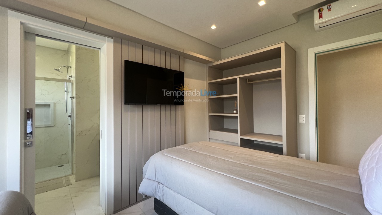 Apartment for vacation rental in Bombinhas (Canto Grande)