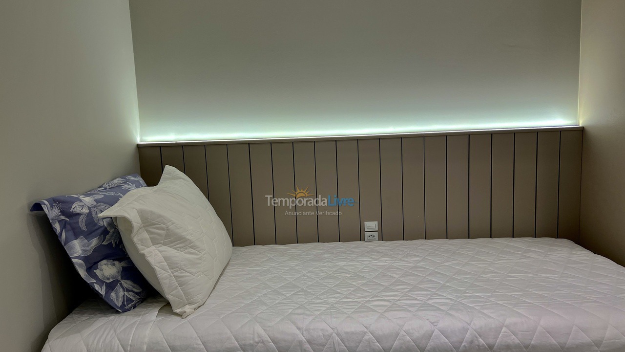 Apartamento para aluguel de temporada em Bombinhas (Canto Grande)