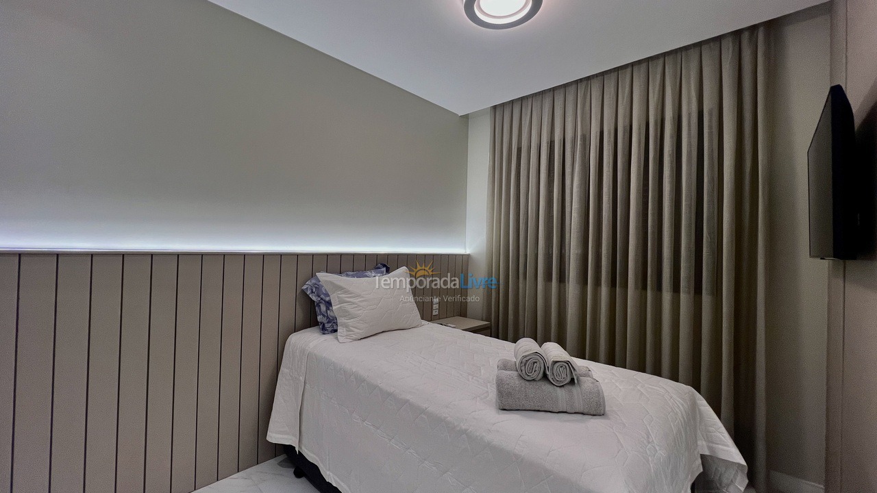 Apartamento para aluguel de temporada em Bombinhas (Canto Grande)