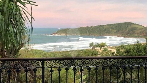 House with privileged view for 5 people - Praia do Rosa in Imbituba/SC