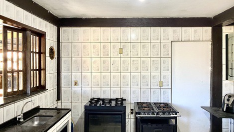 Casa de 11 habitaciones, 9 suites con piscina a 800m de la playa.