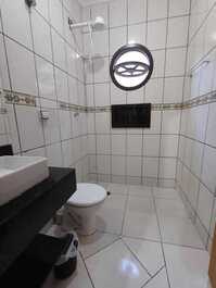 Casa confortável com piscina, não alugamos pra jovens.