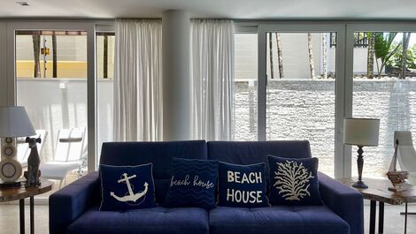 CASA EN LA ARENA DE PLAYA JUQUEHY