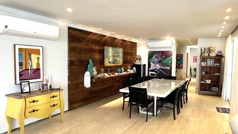 CASA EN LA ARENA DE PLAYA JUQUEHY